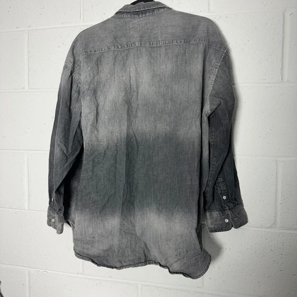Aerie Womens Grey Ombre Denim Button Down Shirt Oversized Long Sleeve Medium - Picture 3 of 3